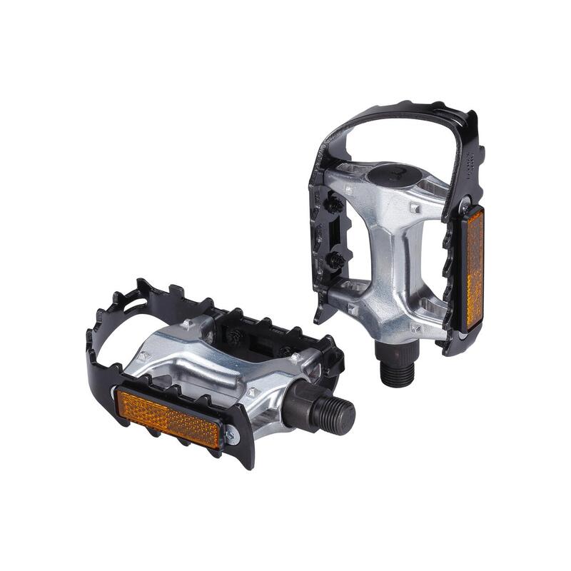 Pédale VTT Mount&Go      1595€ 2500€ -36%    * La vente débute le 10/07/2025    BBB CYCLING Pédale VTT Mount&GoCe produit n'est pas disponible en ligne, vérifiez le stock en magasin   