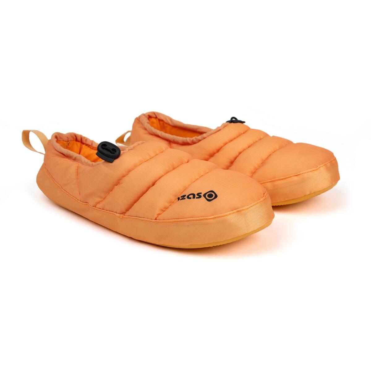 Izas Zapatillas Lapis : Confort y Calidez para Días Fríos. Plantilla EVA y 5/7