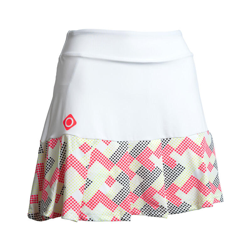IZAS Saia Cantal, elegância e conforto para os jogadores de padel