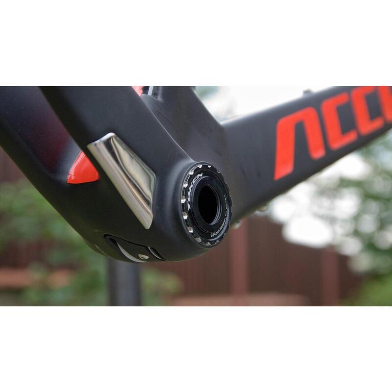 Suport rowerowy TOKEN NINJA TF38624TBT  Rama BB386 (46mm) Korba Shimano oś 24mm