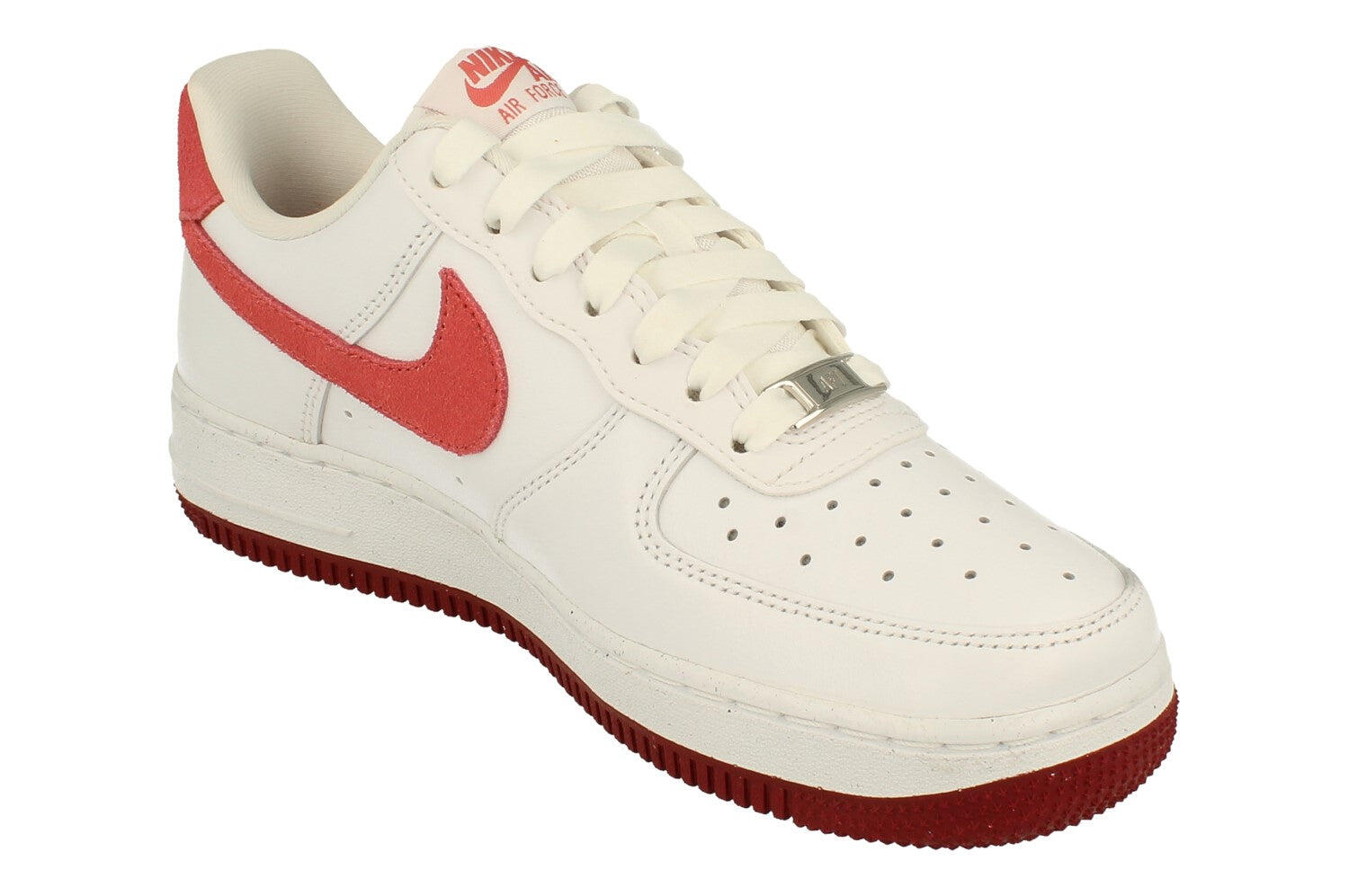Nike Air Force 1 Low '07 XLD Valentine's Day 2024 (W) 4/5
