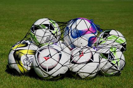 Ballonaufbewahrungsnetz - Kapazität für 12 Bälle.