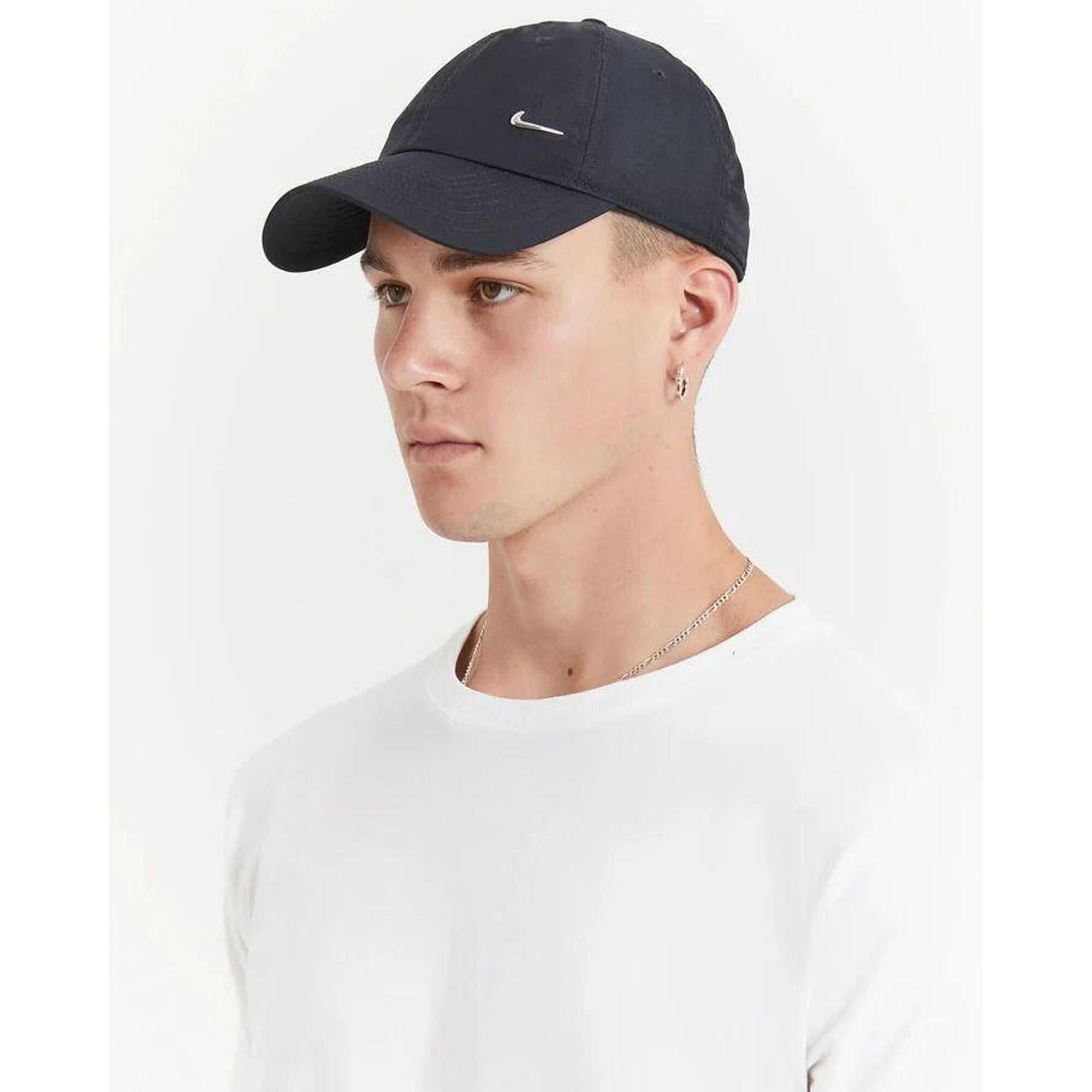 Sapka Nike Club Unstructured Metal Swoosh, Fekete, Unisex