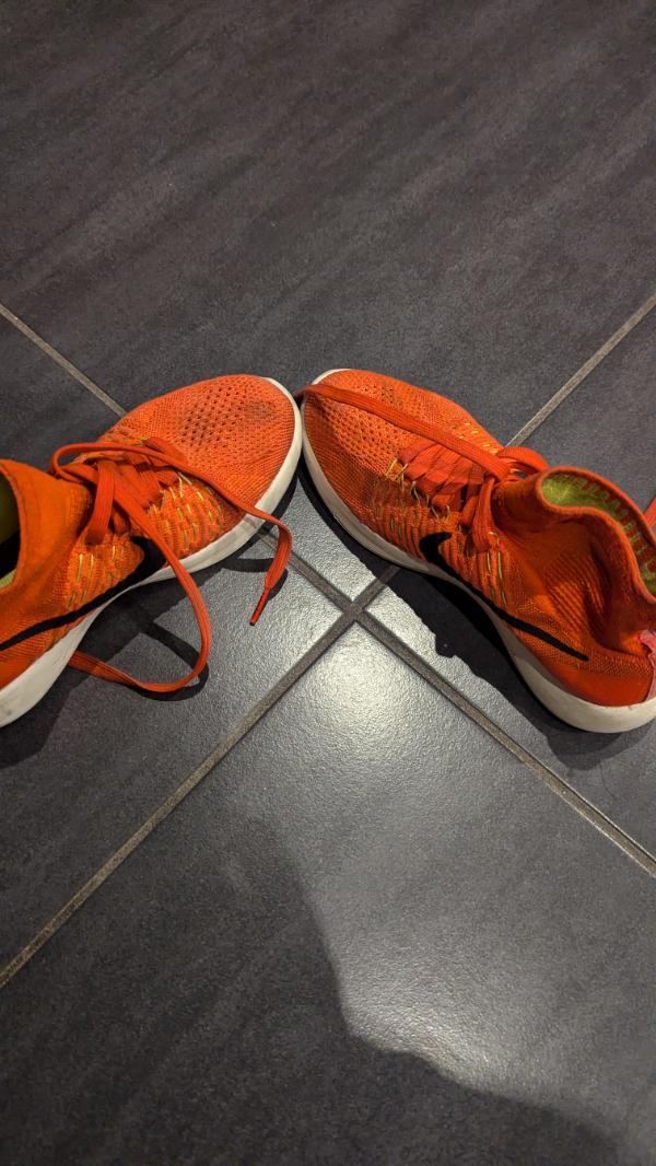 Entre Particuliers - Chaussures Nike Flyknit orange 4/5