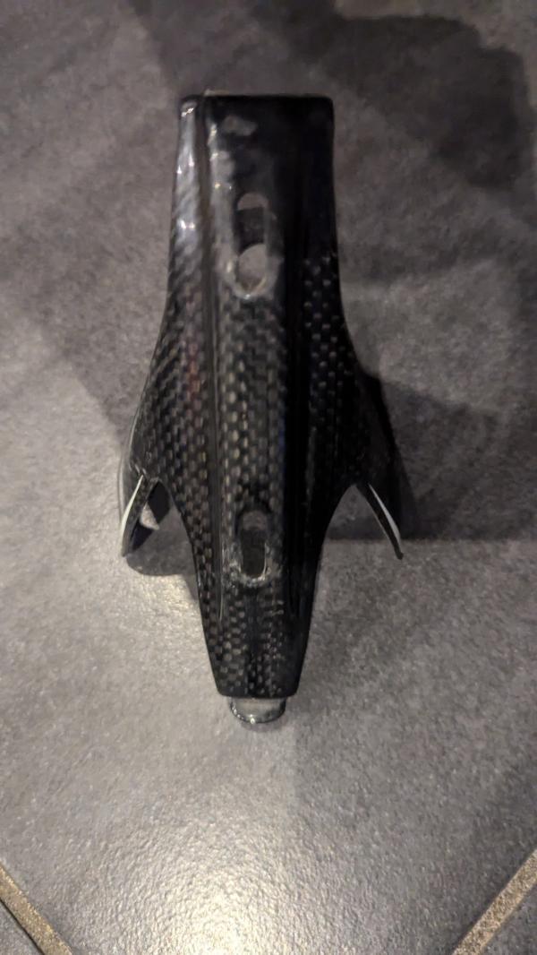 Entre Particuliers - Porte bidon carbone elite 2/3