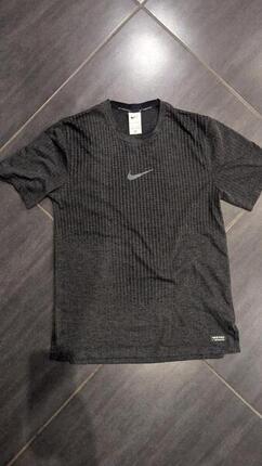 Entre Particuliers - T-shirt Nike pro ADV gris