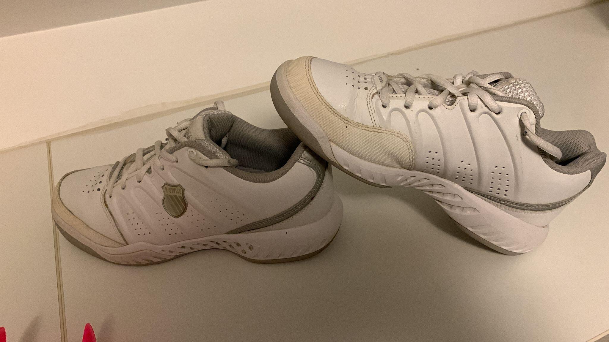 Entre Particuliers - Chaussures de tennis d'intérieur K-SWISS 39 4/4