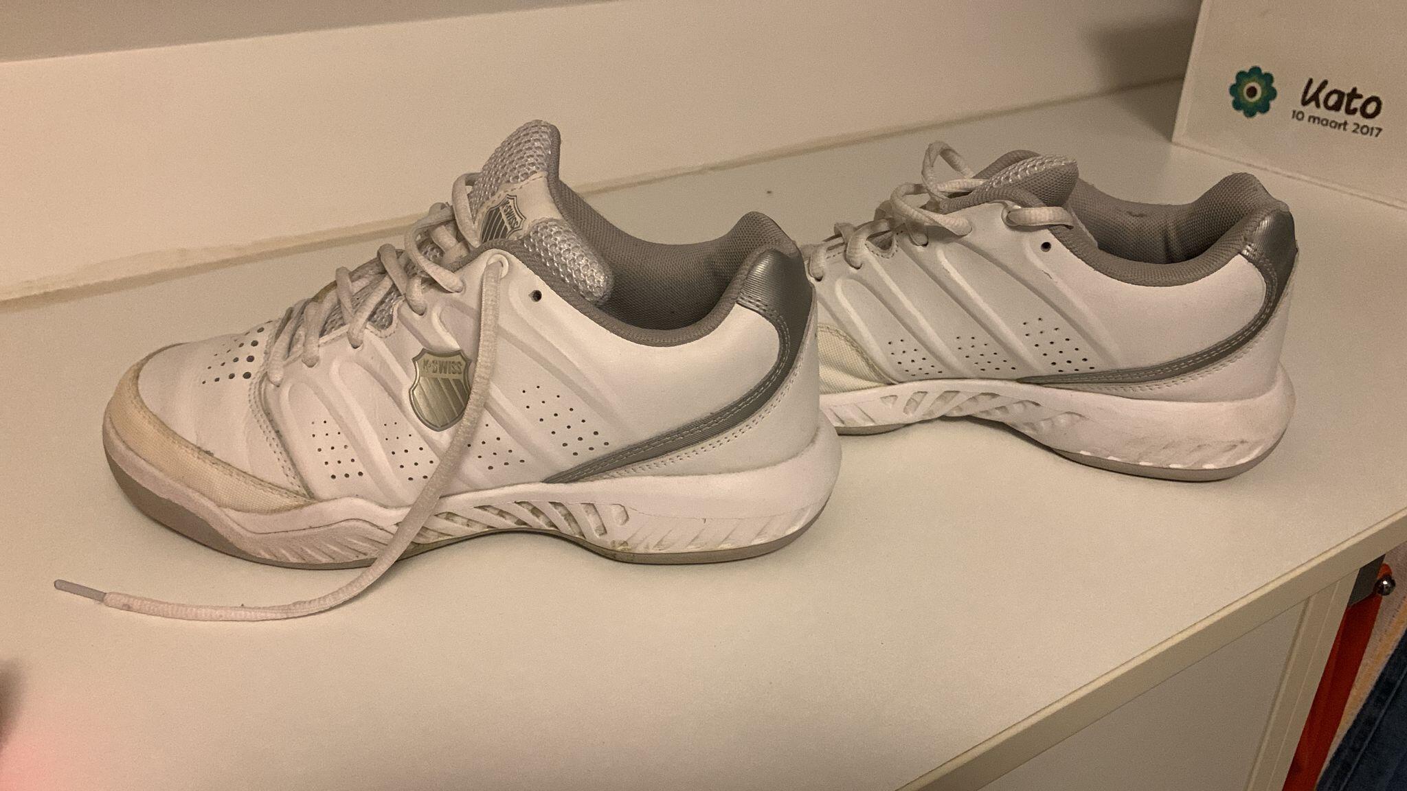 Entre Particuliers - Chaussures de tennis d'intérieur K-SWISS 39 2/4