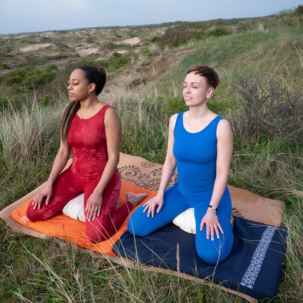 Conjunto de Meditação Samarali com Almofada Zafu Laranja 3/7