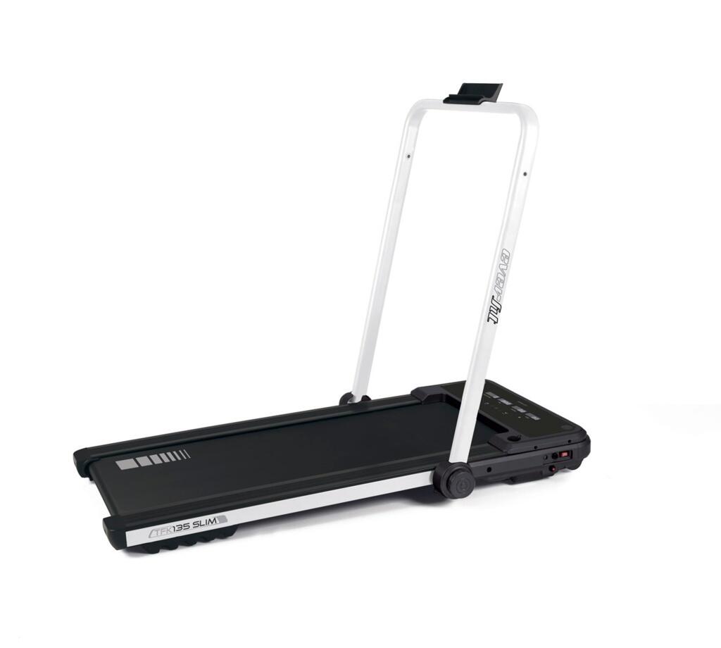 Laufband TFK-135-SLIM - Platzsparend 4/5