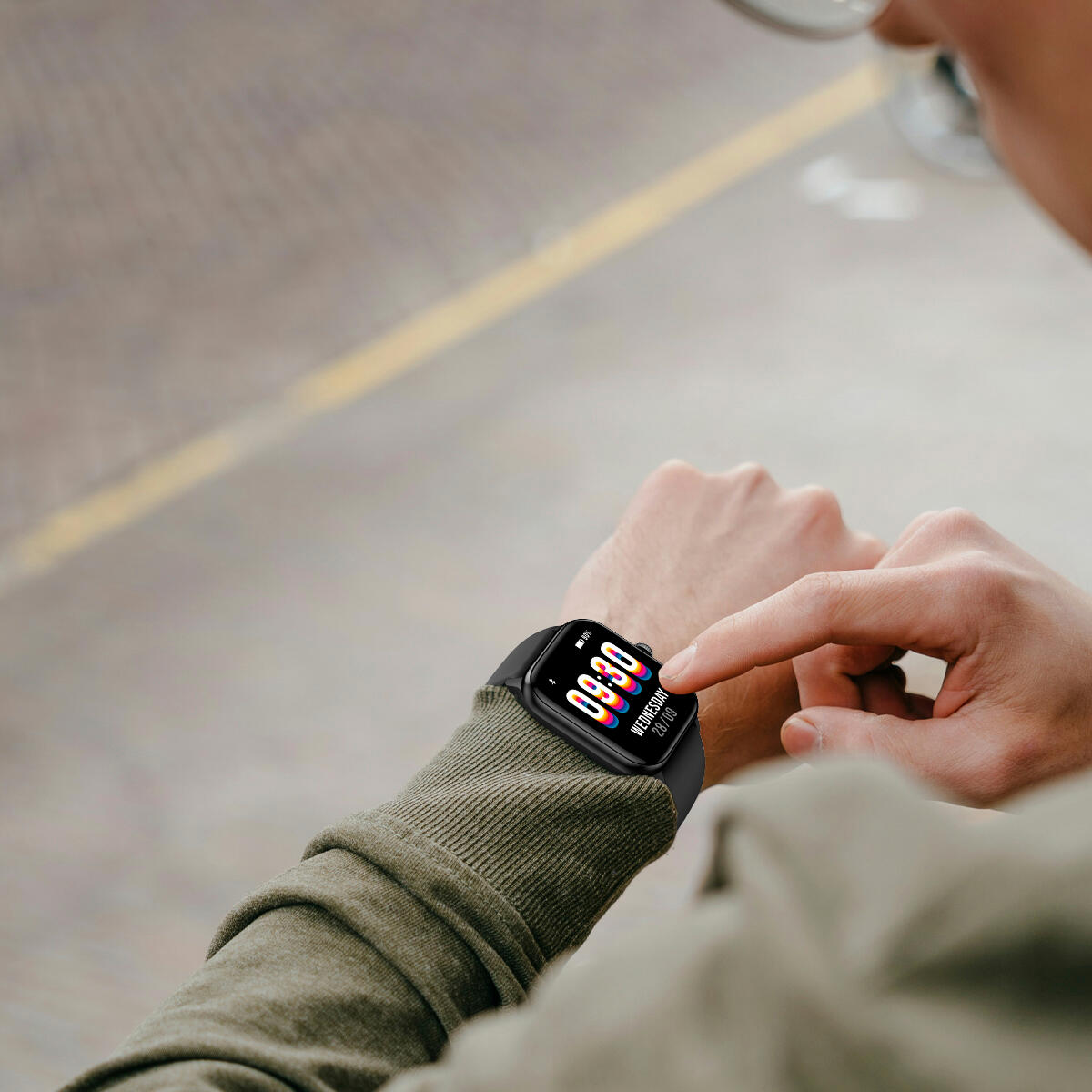 PRIXTON Smartwatch SWB32 - Mémoire flash 1 GB - Assistant vocal Alexa - IP68 7/7