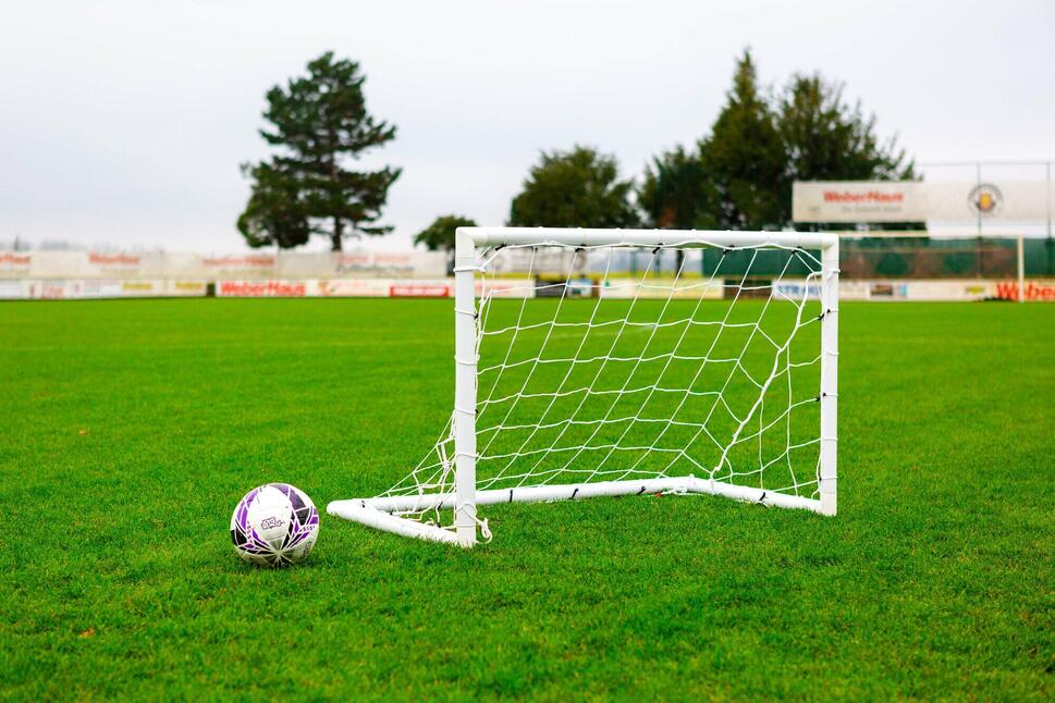 Bramka do piłki nożnej - 1,2 x 0,8 m - PVC - biała