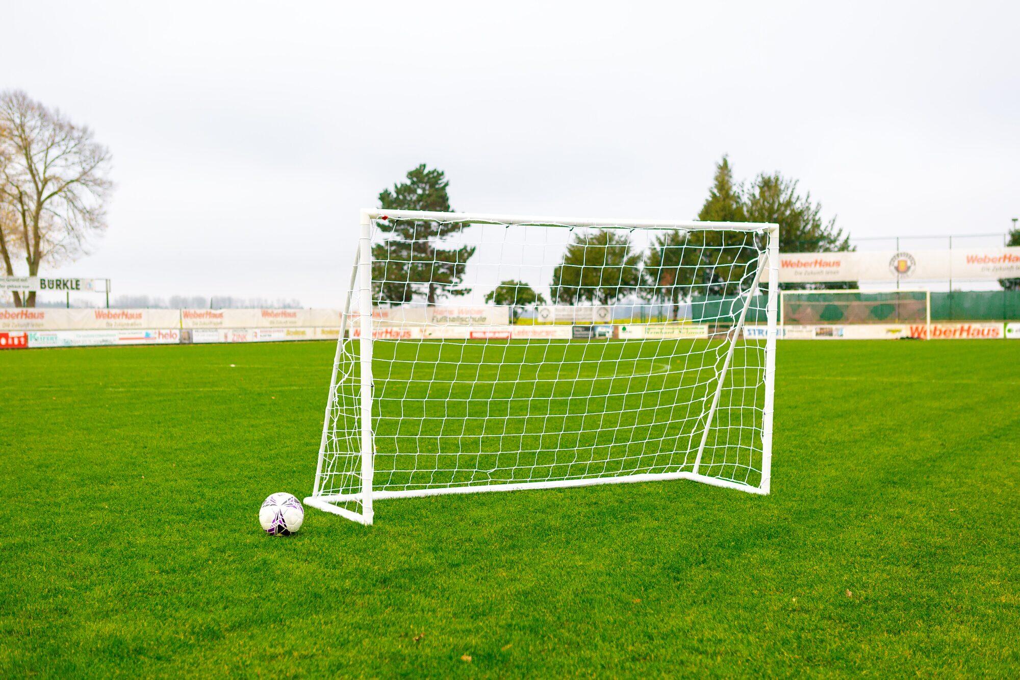 Voetbaldoel - 2,4 x 1,5 m - PVC - Wit 1/4