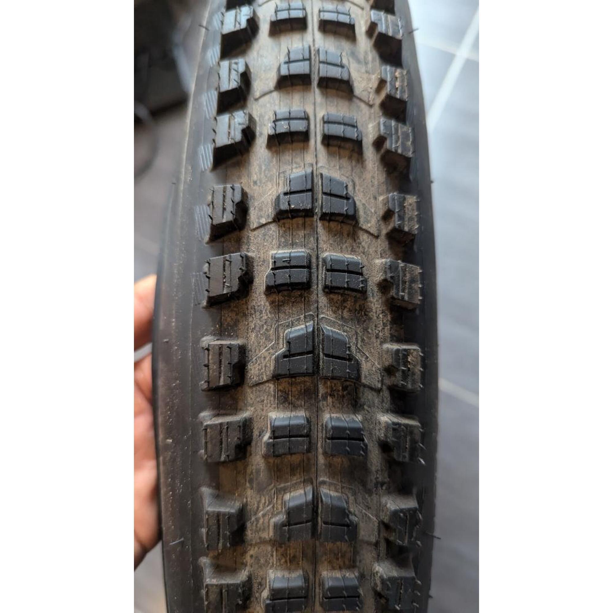 Entre Particuliers - Pneu VTT 29x2.4 grip 500