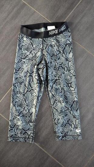 Entre Particuliers - Legging 3/4 Nike serpent femme