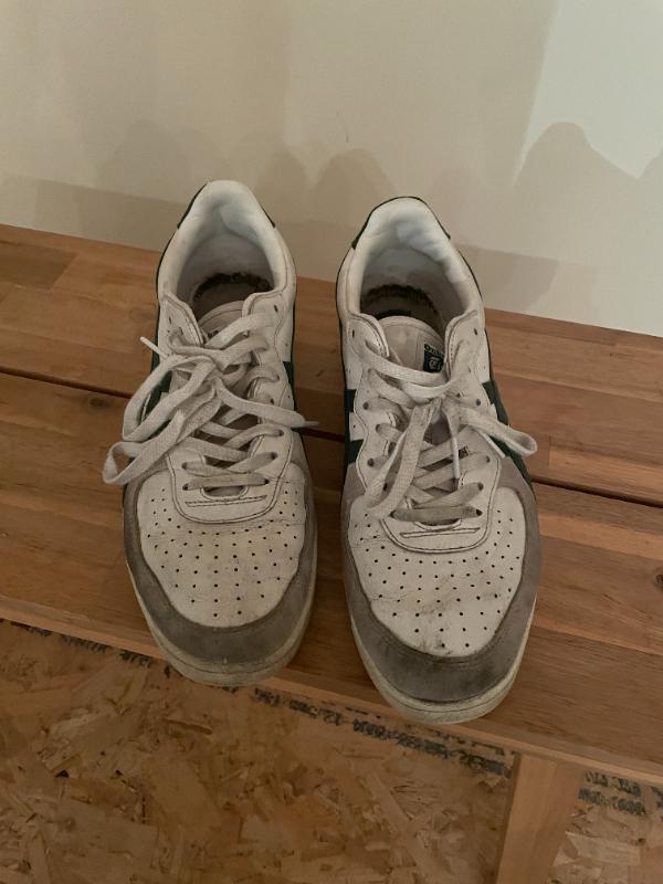 ONITSUKA TIGER picture