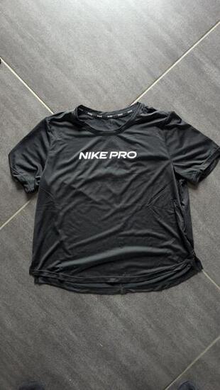 Entre Particuliers - T-shirt Nike pro enfant