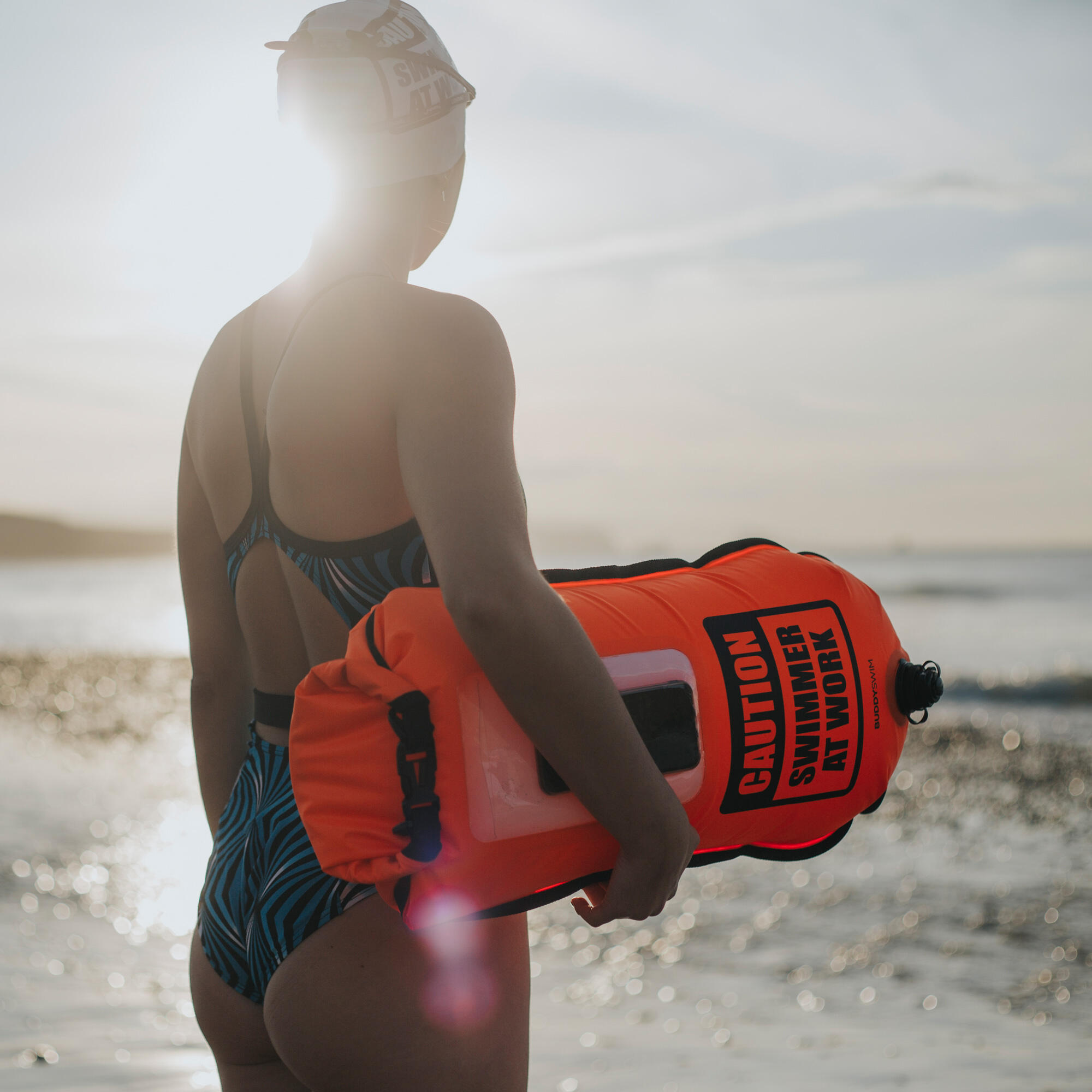 Bouée d'eau libre avec compartiment pour téléphone portable Buddyswim orange 5/8