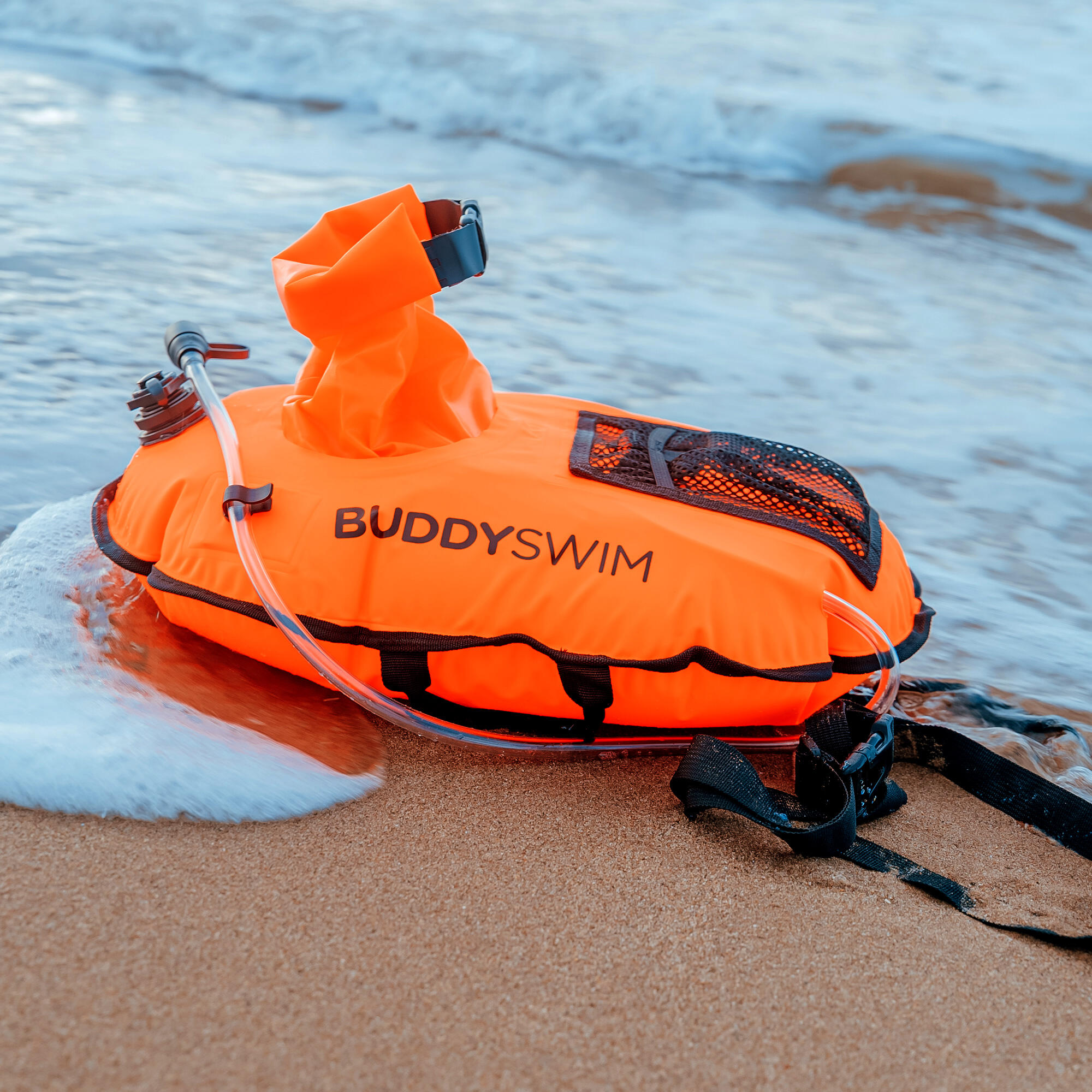 Boya Hydrastation PRO para Aguas Abiertas con estación de hidratación Buddyswim 4/5