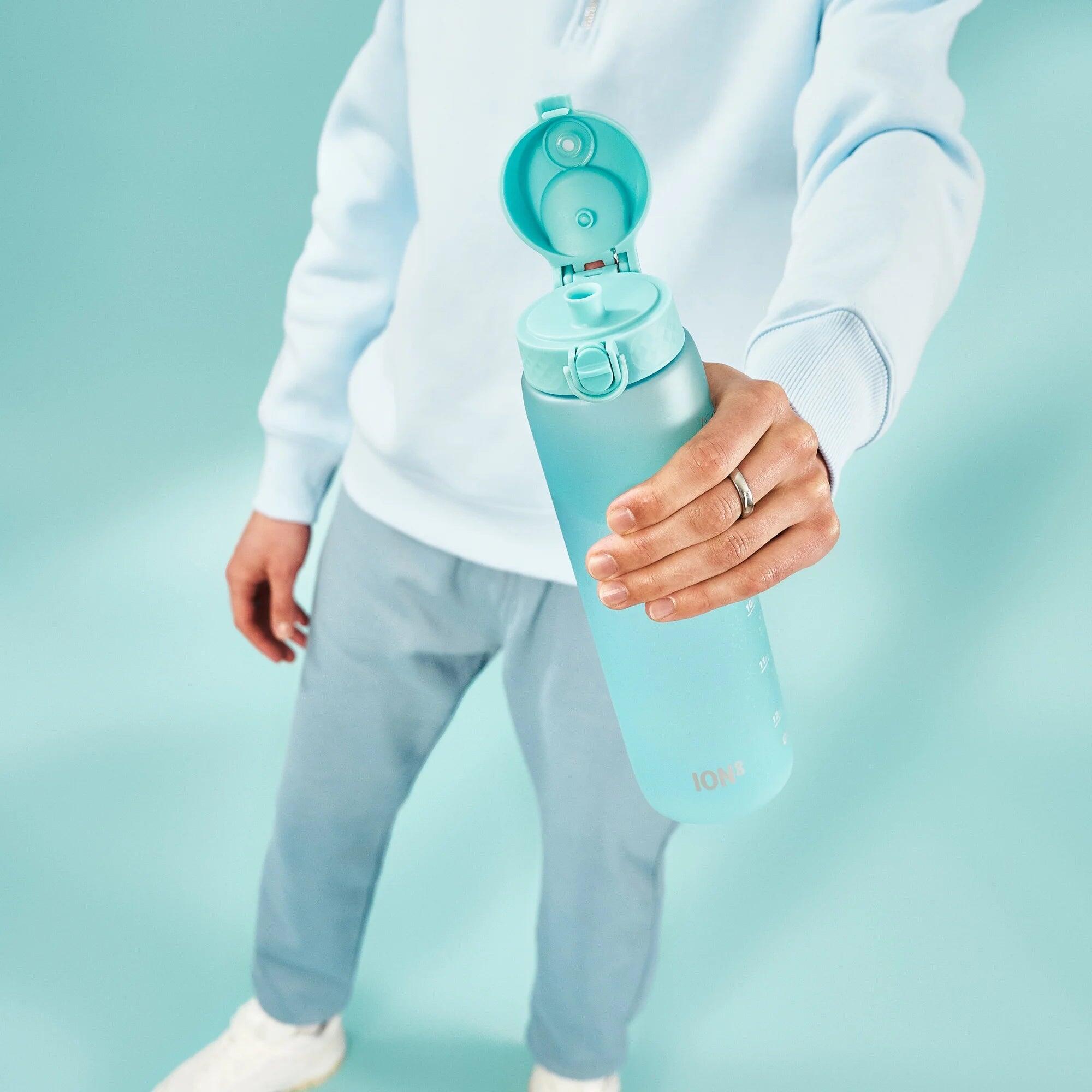 Butelka motywacyjna z miarką ION8 MOTIVATOR BPA Free 7/8
