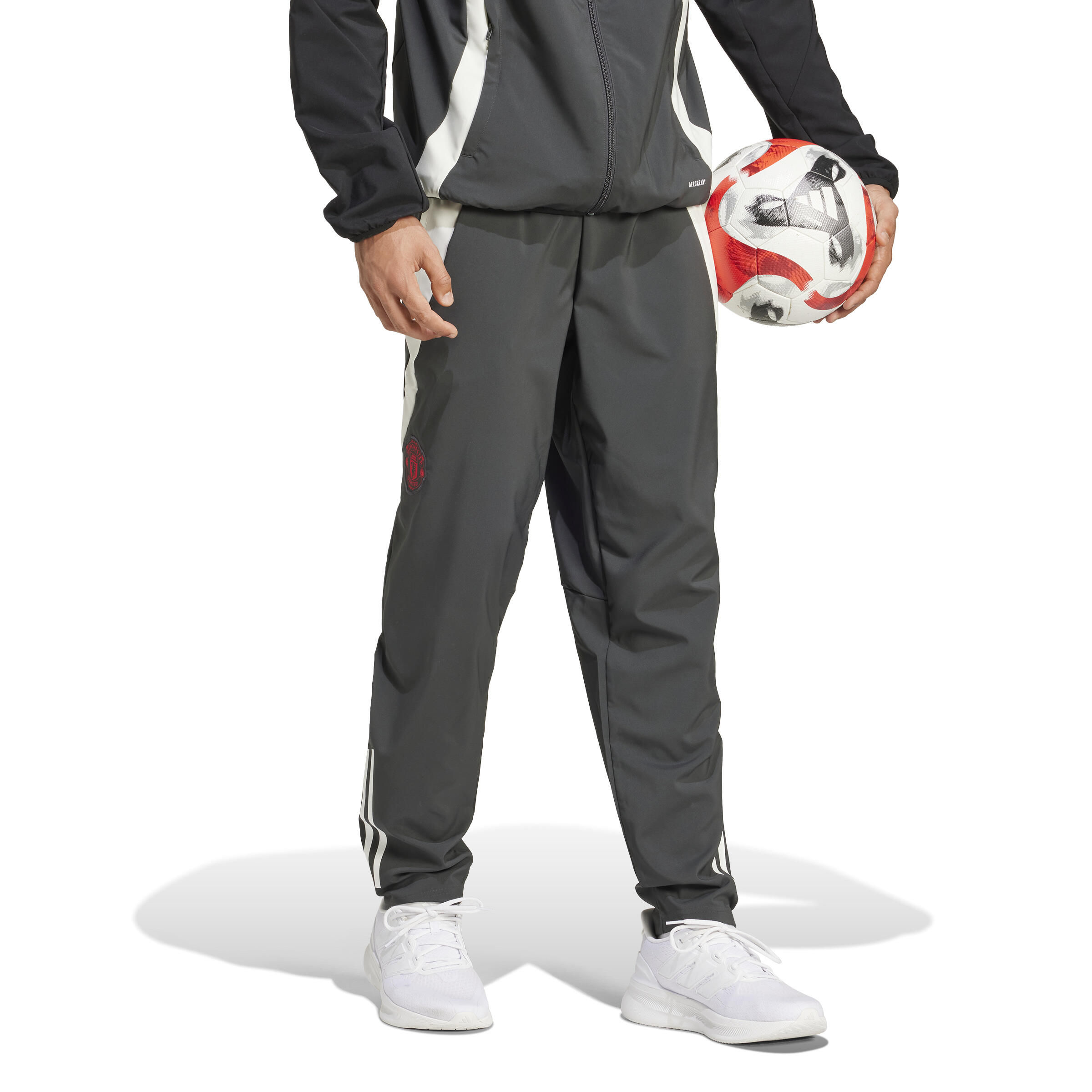 ADIDAS Pantaloni da presentazione Manchester United Tiro 2024/25