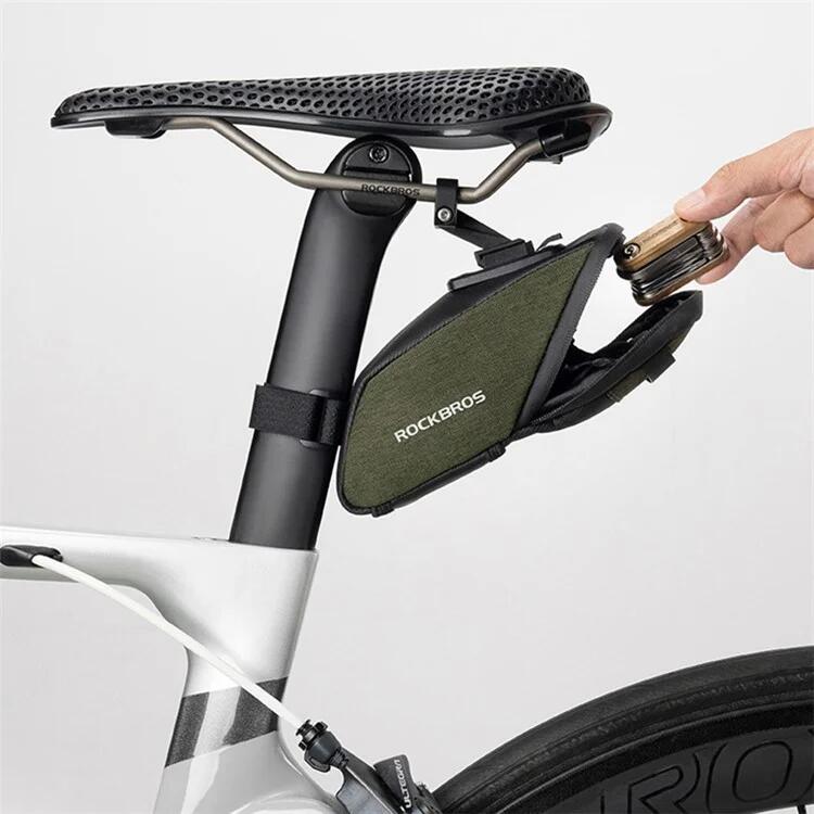 Geantă echitație biciclete de oraș impermeabilă cu apărătoare noroi negru