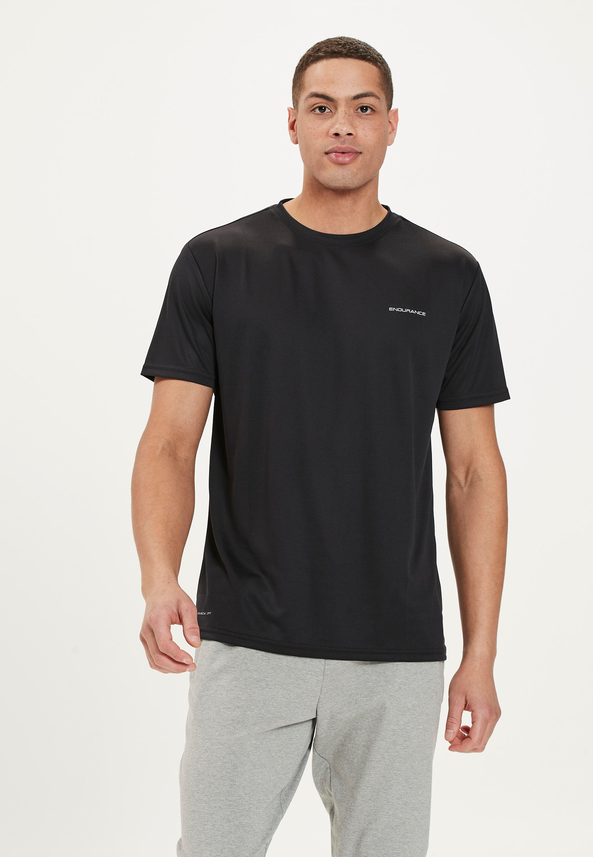Camiseta Endurance Vernon V2 Performance 4/5