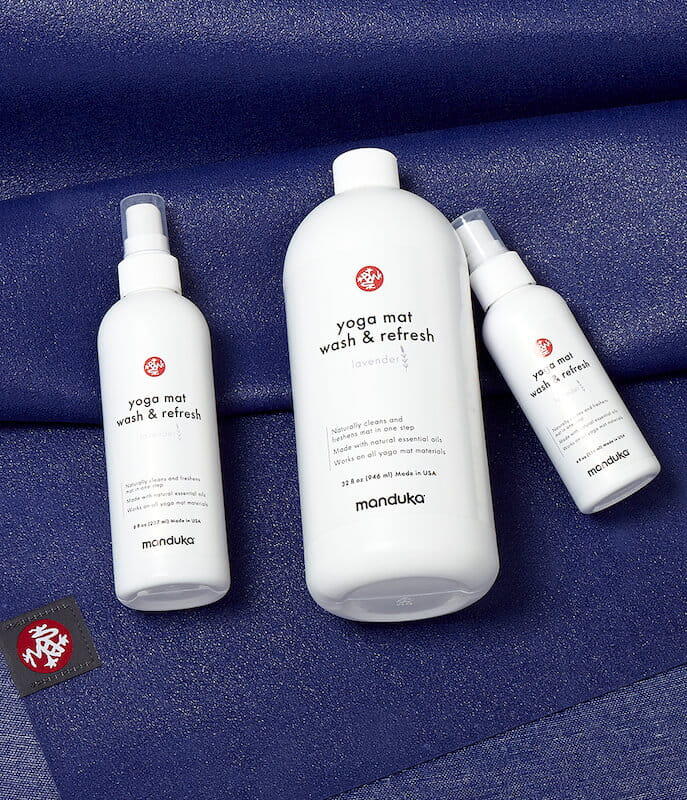 Manduka Yoga Mat Wash and Refresh 946ml 3/4