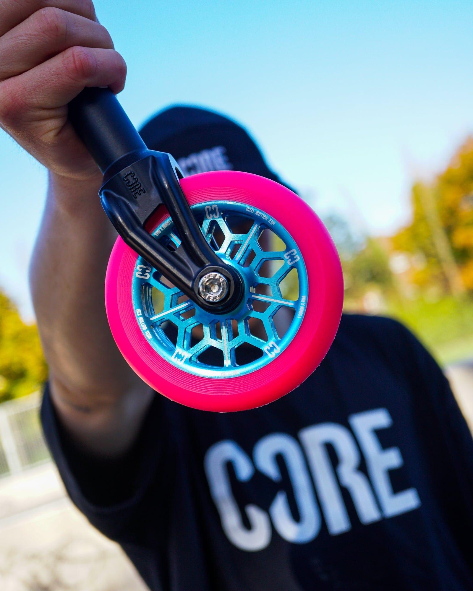 CORE Hollowcore Hex  110 Stuntstep wiel Blue/Pink 6/7