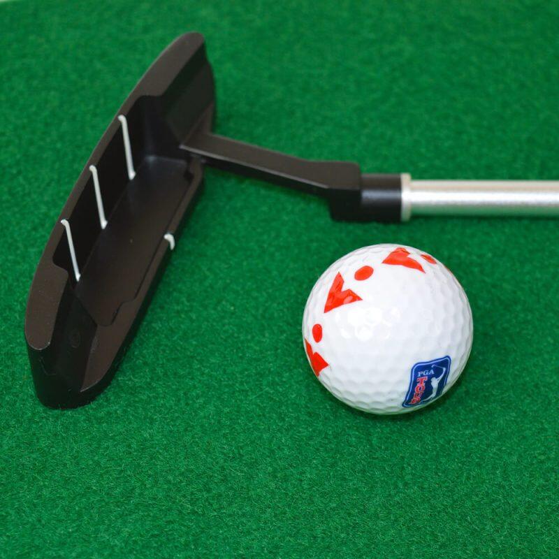 PGA TOUR 6ft Putting Mat with Collapsible Putter 3/5