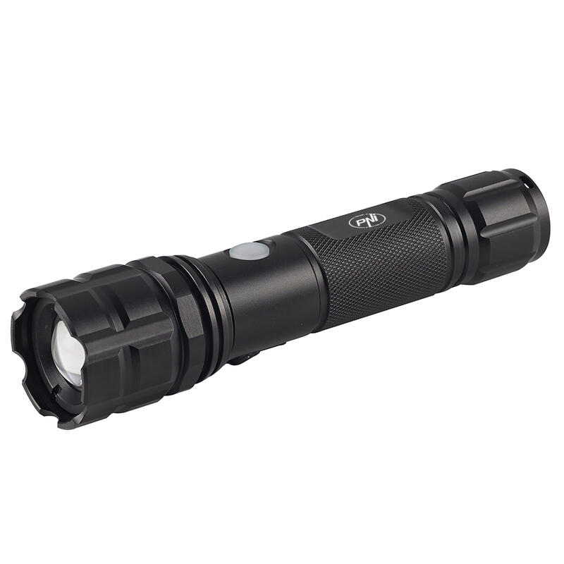 Lampe torche PNI Adventure F10 6W, 500lm, rayon jusqu'à 200m, focus et chargeur