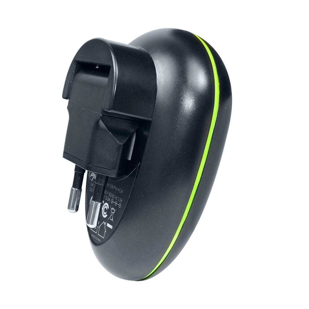 PNI Adventure F420 zaklamp en PNI HC41 USB-oplader 5/5