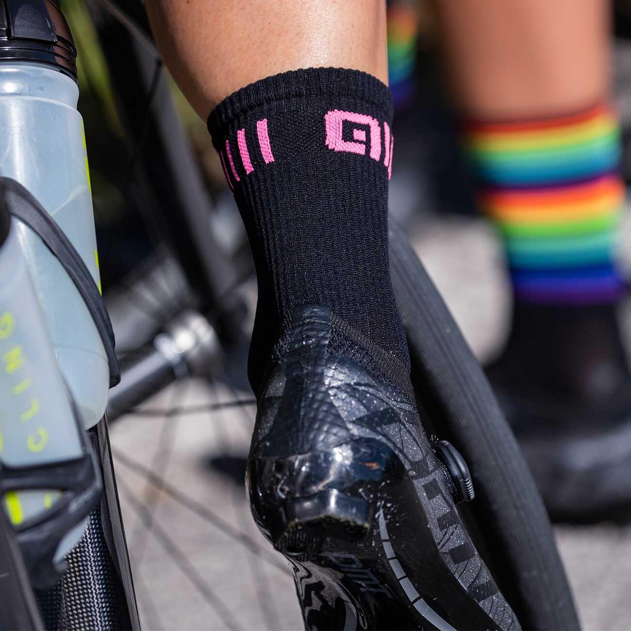 Meias Alé Logo Preto/Rosa Fluo 5/5