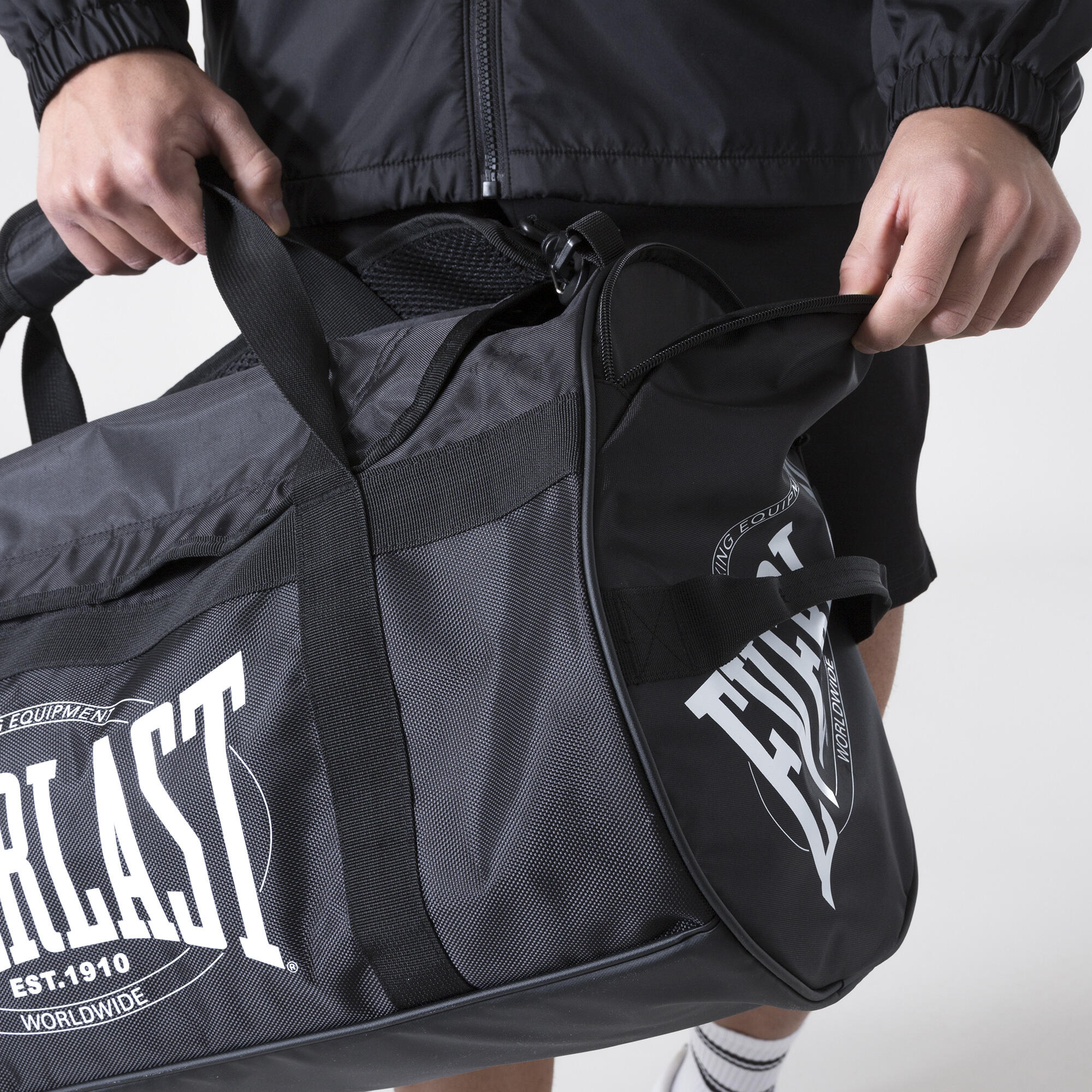 ICONIQUE GRAND SAC DE SPORT NOIR POLYESTER 4/7