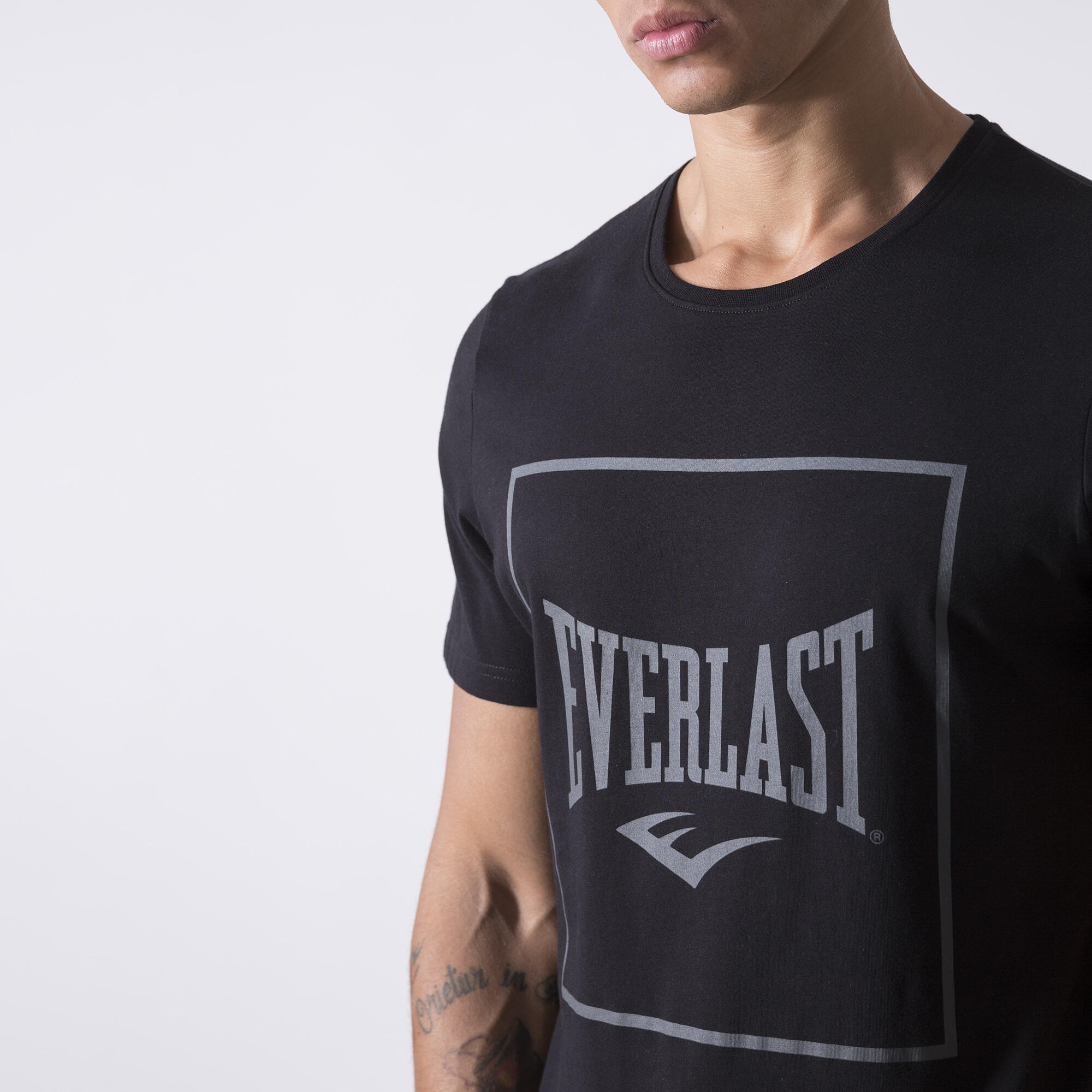 CAMISETA ICONICA CON GRÁFICA NEGRO ALGODÓN 5/7