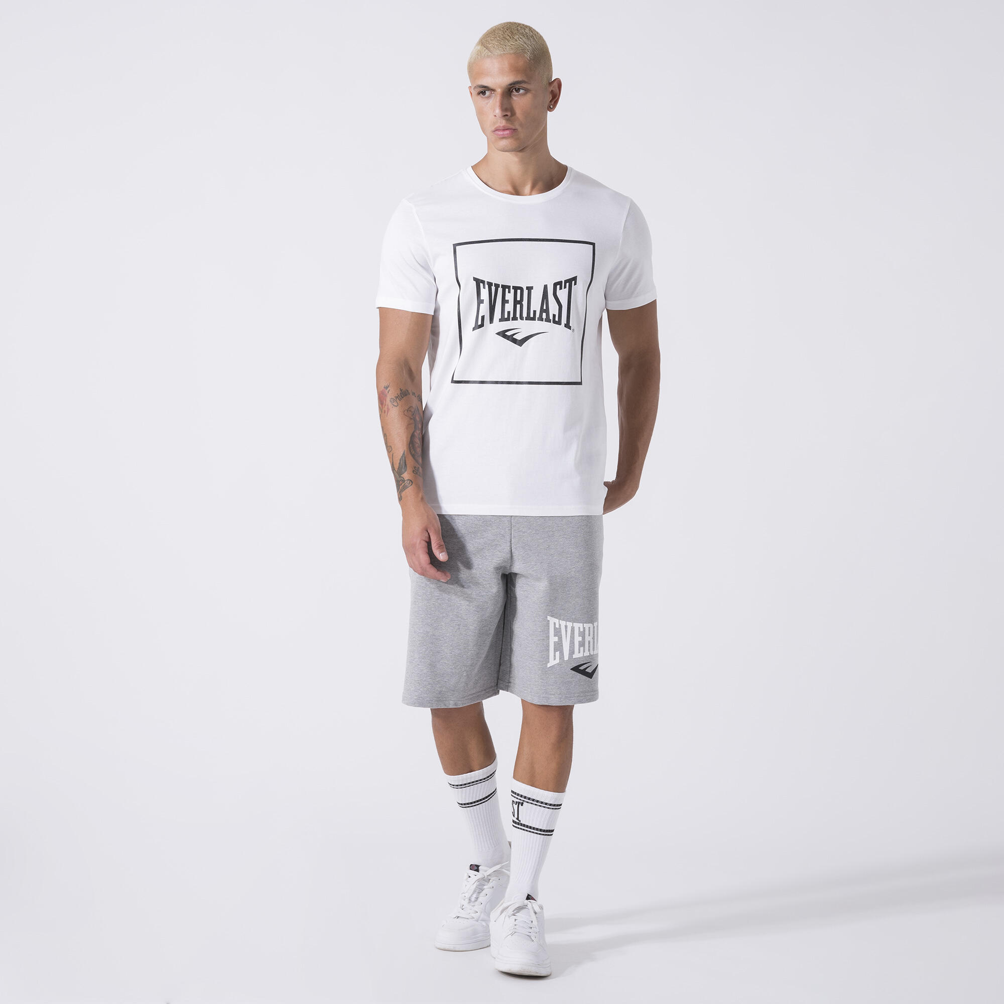 ICONISCH T-SHIRT MET GRAFISCHE PRINT OFF WHITE KATOEN 2/7