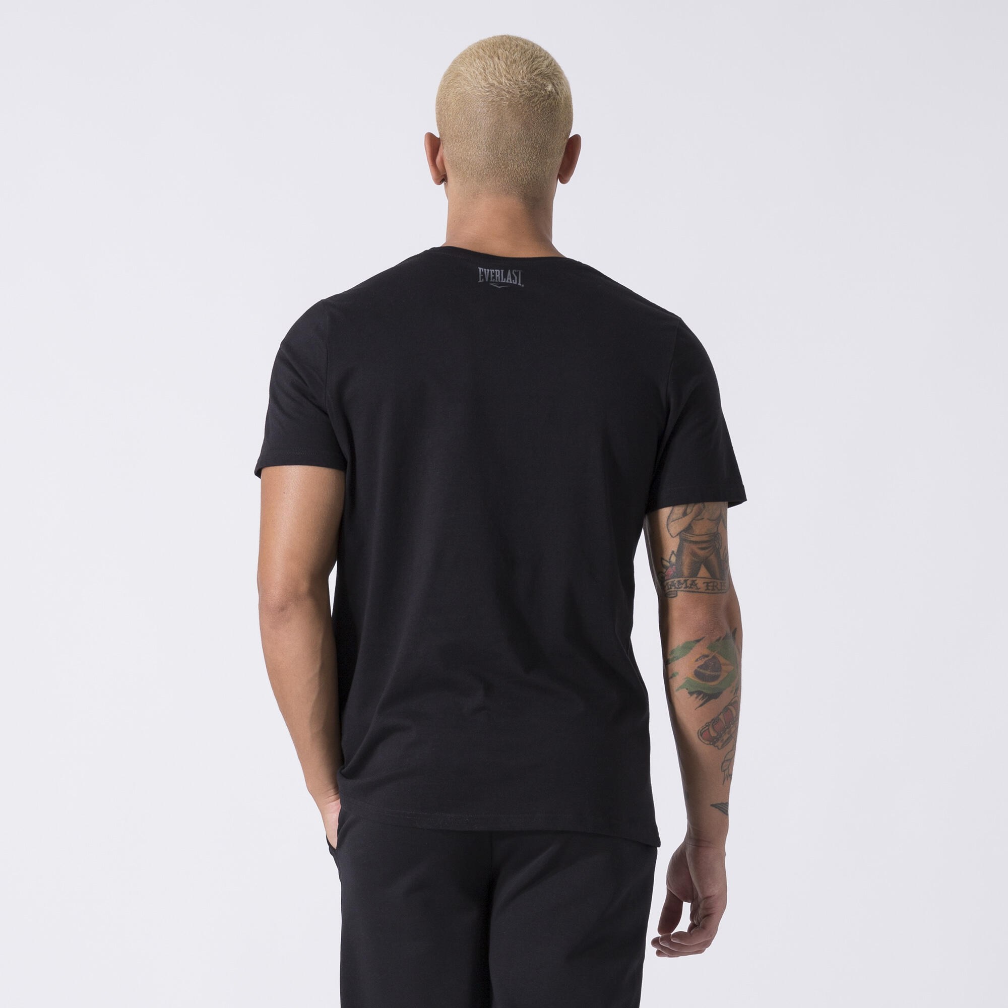 CAMISETA ICONICA CON GRÁFICA NEGRO ALGODÓN 4/7