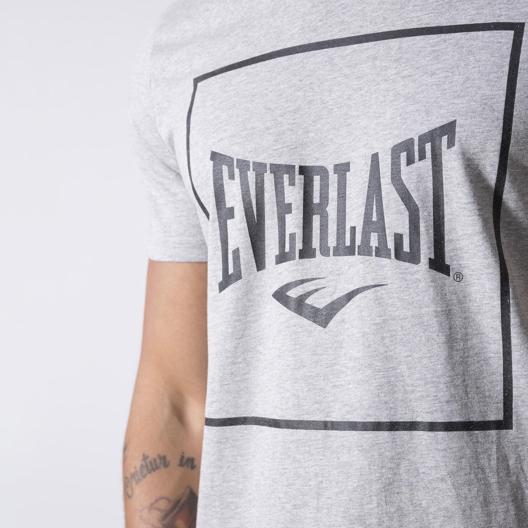 ICONISCH T-SHIRT MET GRAFISCHE PRINT GRIJS MELANGE KATOEN, POLYESTER 6/7