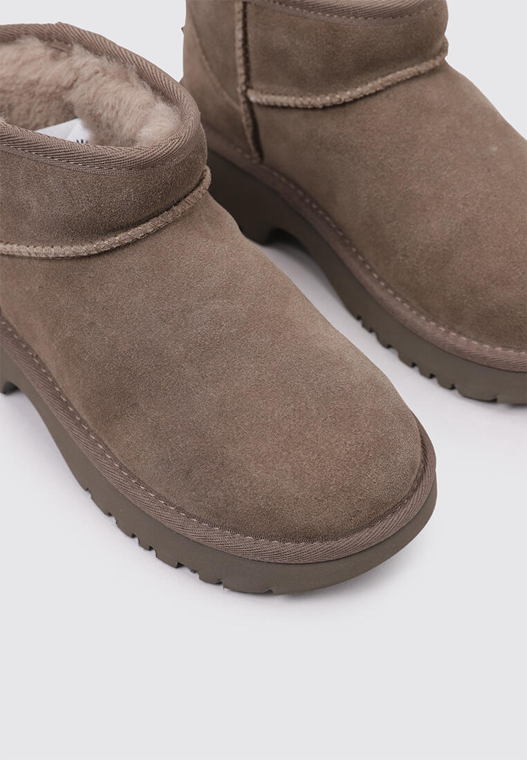 UGG Classic Ultra Mini New Heights - Botines niña gris en cuero 3/5