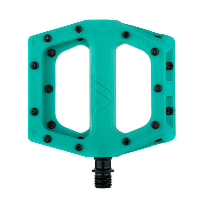 Pédale de VTT à plateforme V11, turqouise blue                                      7 modèles disponibles 5900€ 7027€ -16%    * La vente débute le 15/08/2025    DMR Pédale de VTT à plateforme V11, turqouise blueVendu exclusivement en ligne   