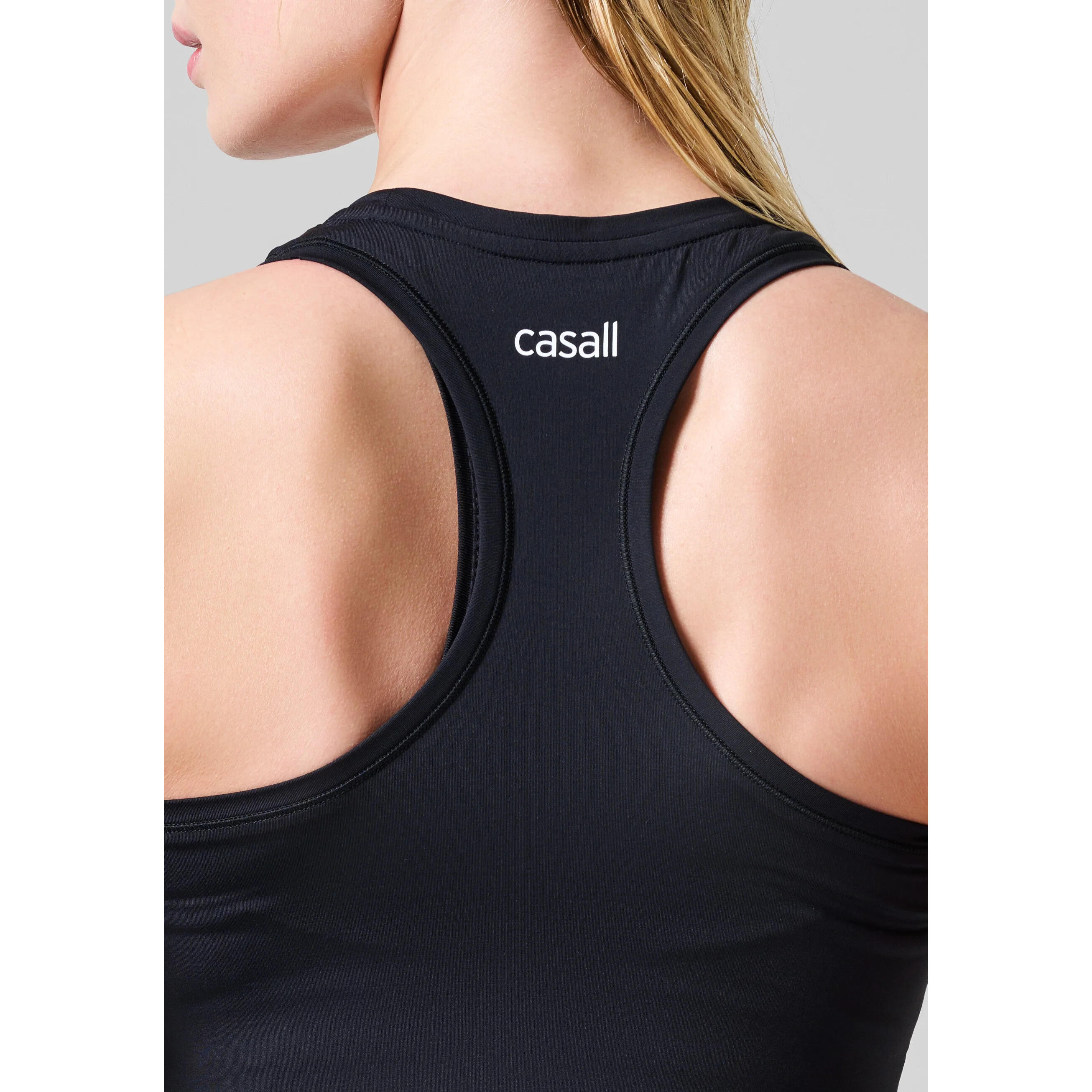 Camiseta sin mangas esencial con espalda deportiva para mujer de Casall 4/4
