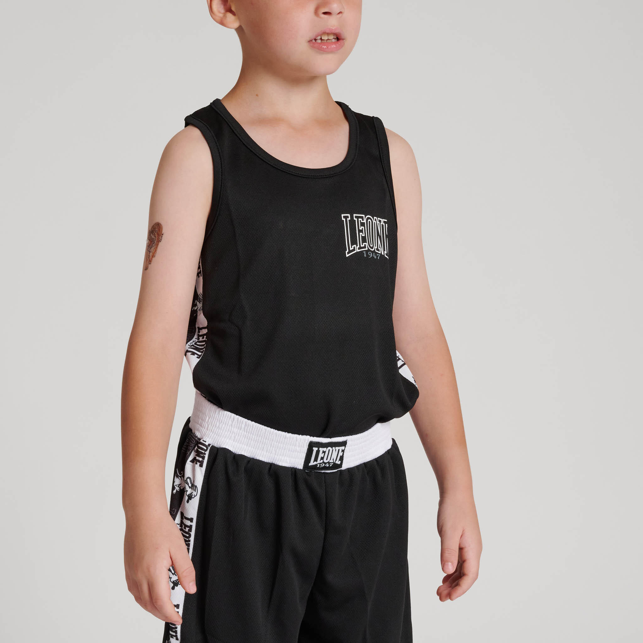 Camiseta boxeo infantil Leone1947 ICONIC negra L 3/6