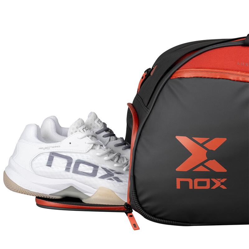 Padelbag Nox Luxury At Black Red Bpopenblre