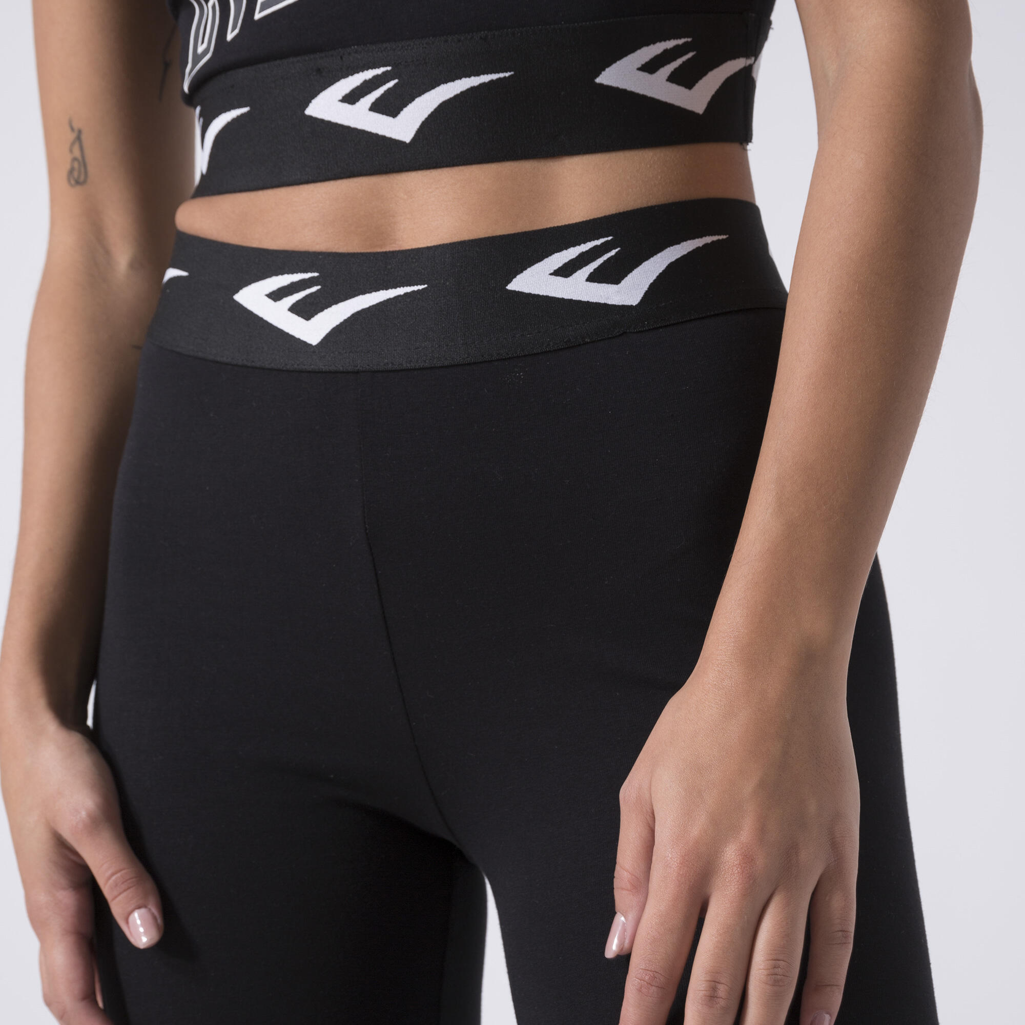 LEGGINGS ICONIQUES EN JERSEY STRETCH NOIR COTON, ÉLASTHANE 6/6