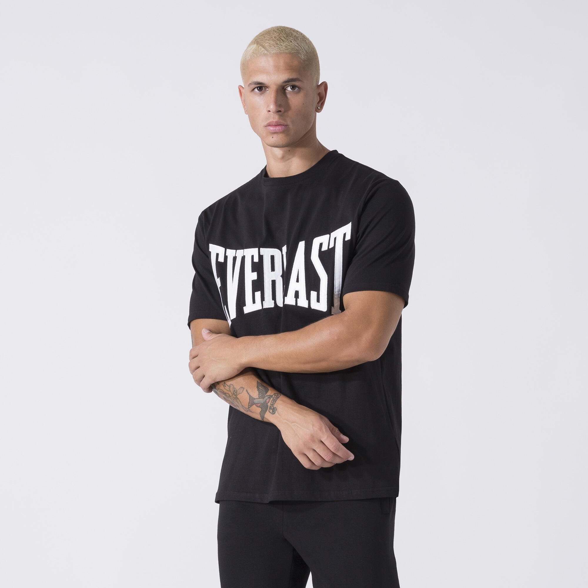 CAMISETA EXCLUSIVA NEGRO ALGODÓN 2/6