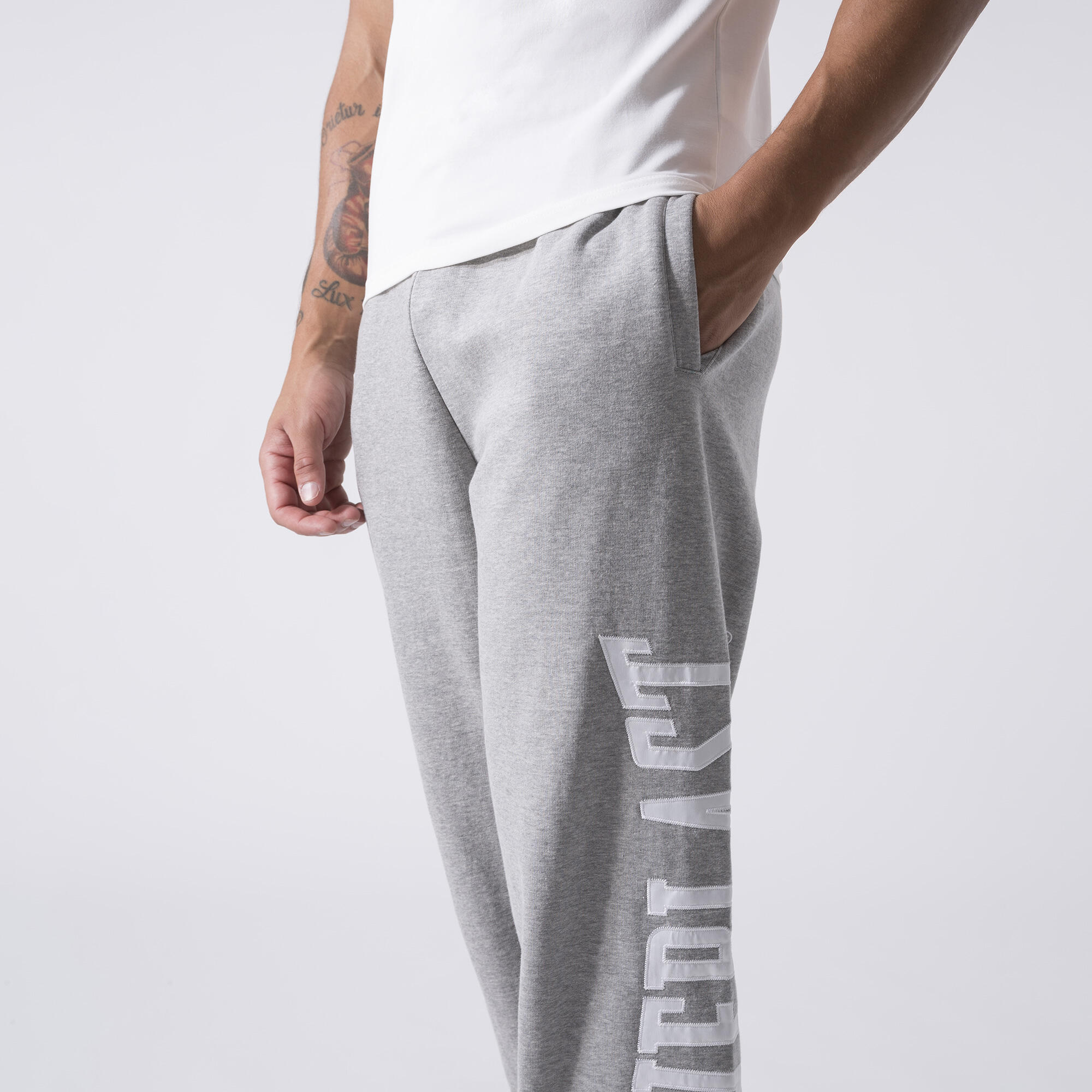 PANTALON EXCLUSIF EN MOLLETON GRIS CHINÉ COTON, POLYESTER 6/7