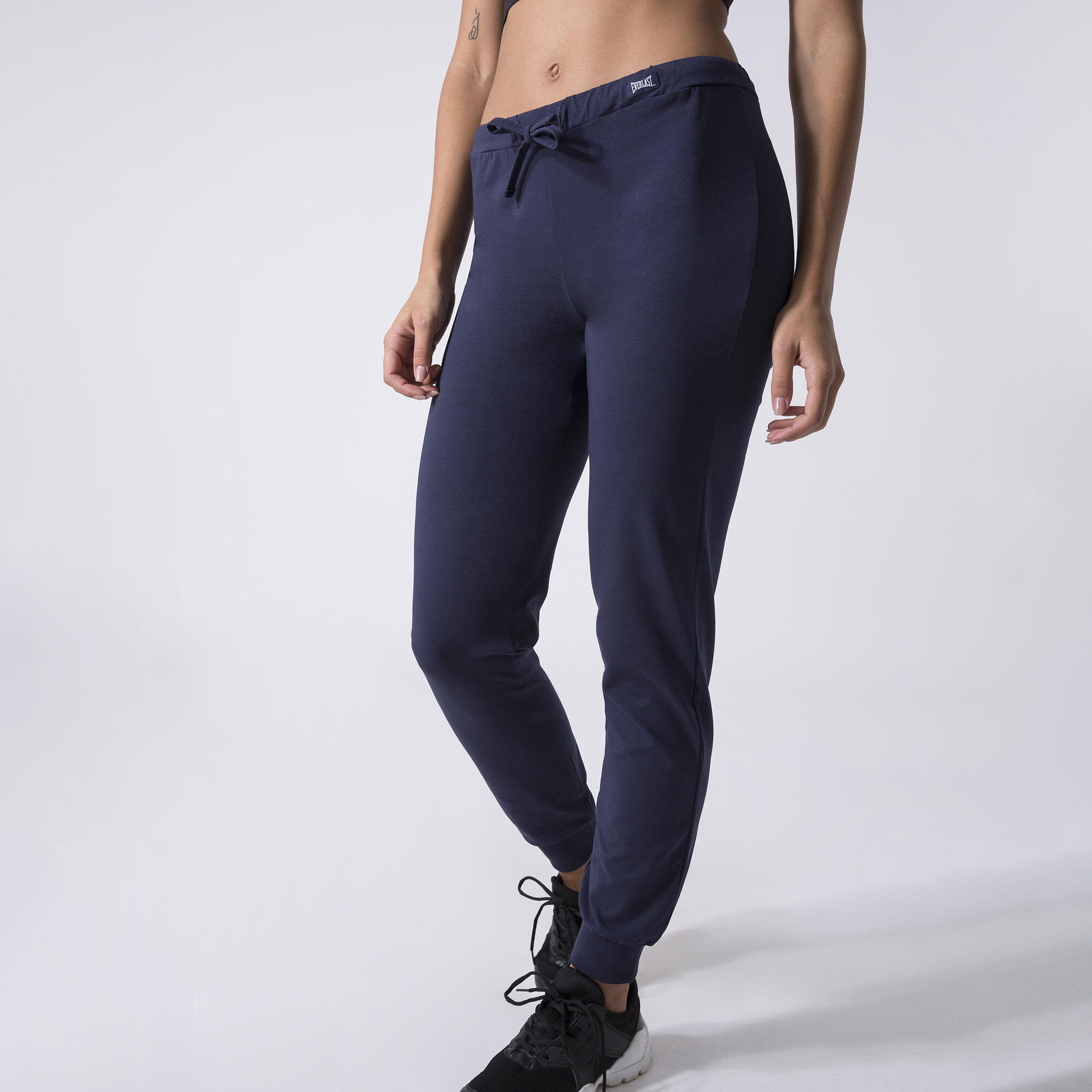 PANTALÓN BÁSICO CON PUÑO AZUL MARINO ALGODÓN, ELASTANO 6/6