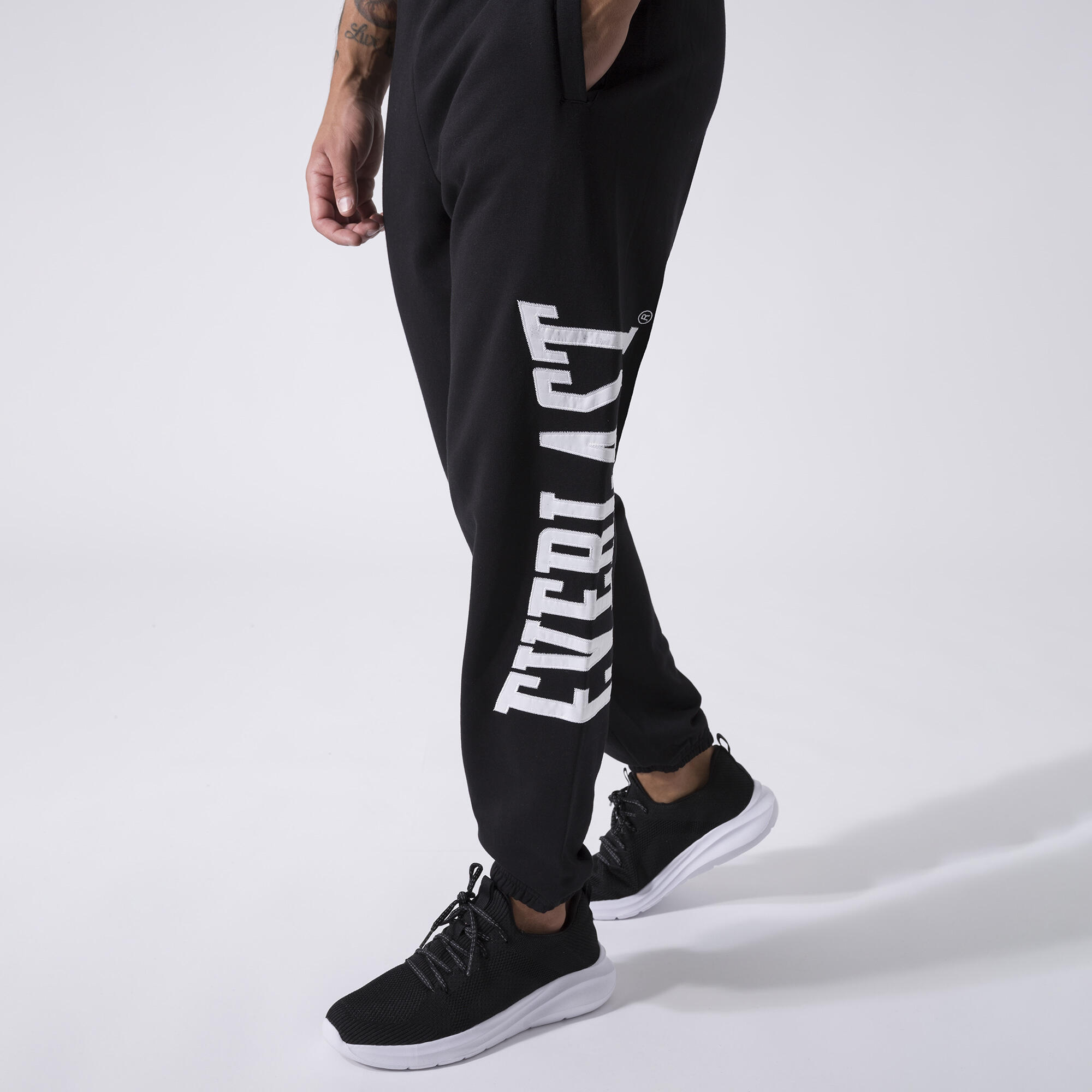 PANTALON EXCLUSIF EN MOLLETON NOIR COTON, POLYESTER 6/7