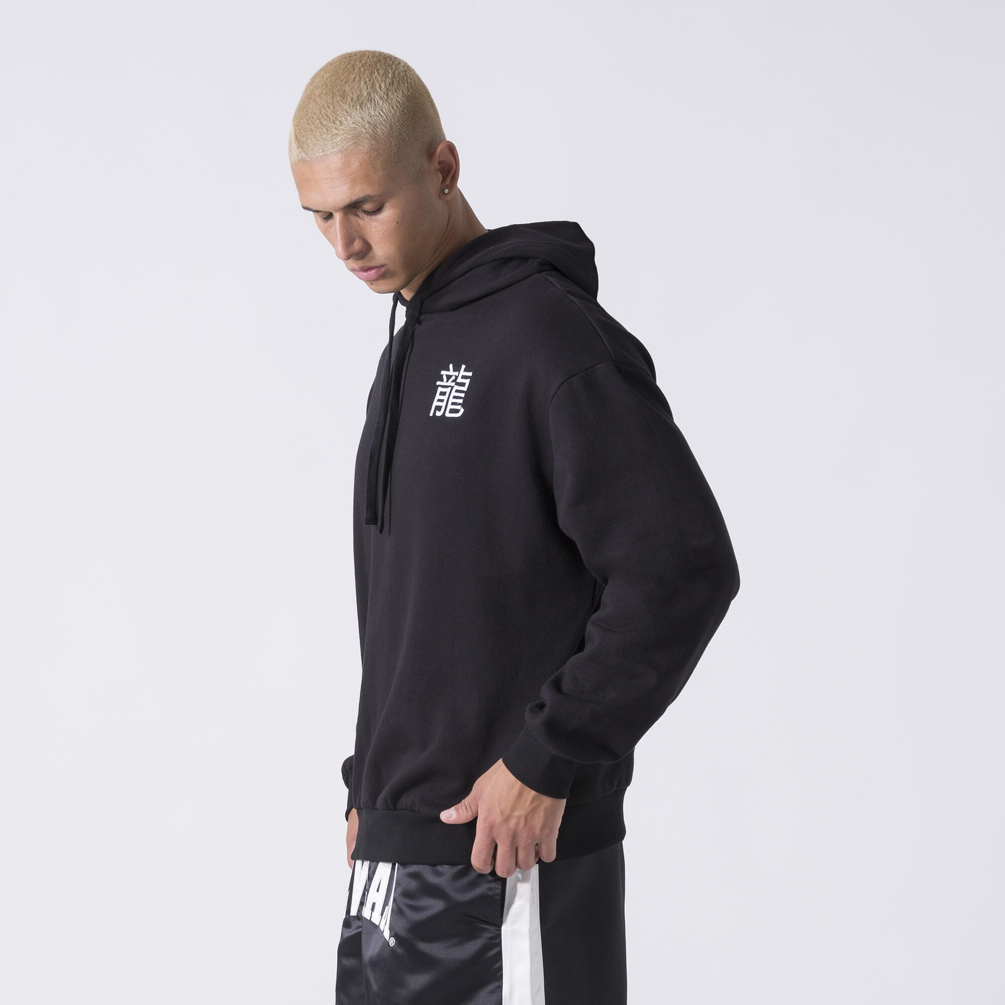 EXCLUSIVE SWEAT À CAPUCHE AVEC GRAPHIQUE DRAGON NOIR COTON, POLYESTER 3/7