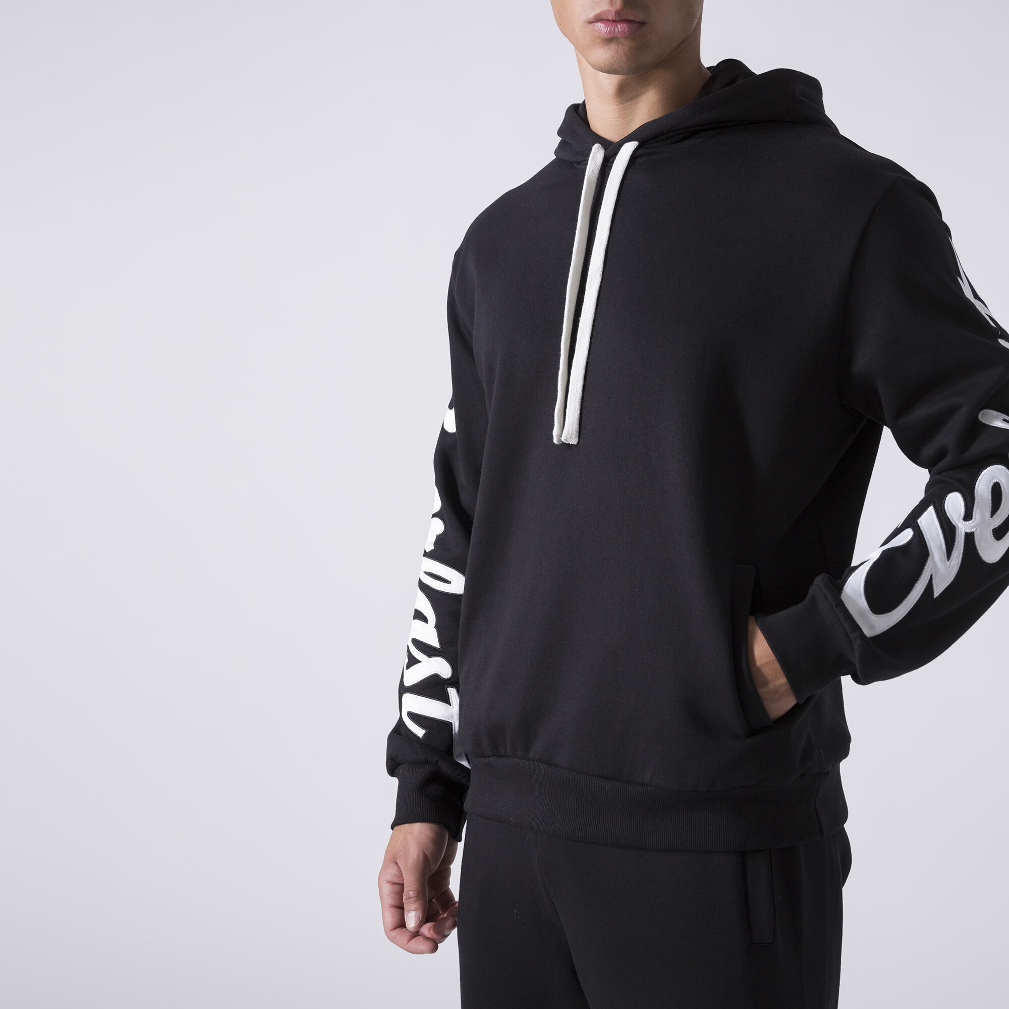 EXCLUSIVO SUDADERA CON CAPUCHA NEGRO ALGODÓN, POLIÉSTER 5/6